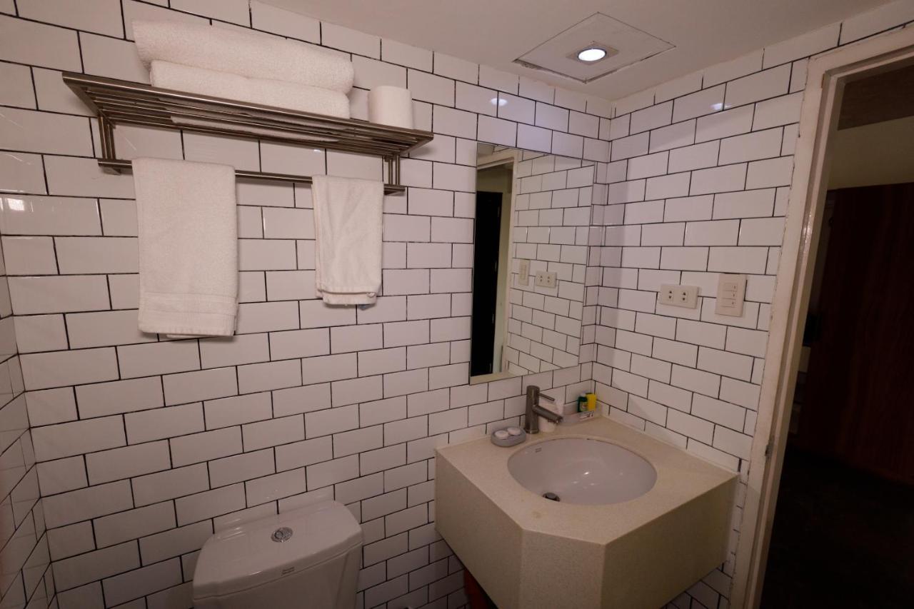 5880 Enriquez Residences Μανίλα Εξωτερικό φωτογραφία